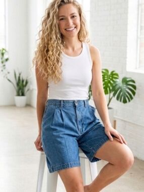 Vintage Lee Highrise Pleated Denim Shorts Cotton